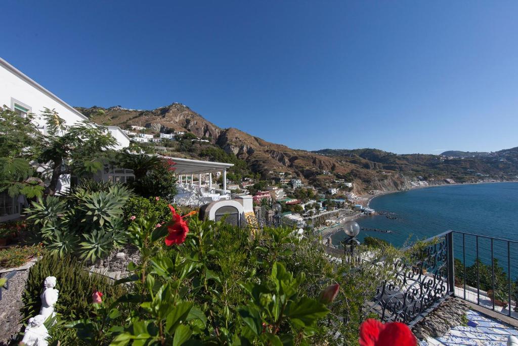 San Michele Hotel & Spa Sant'Angelo  Екстериор снимка